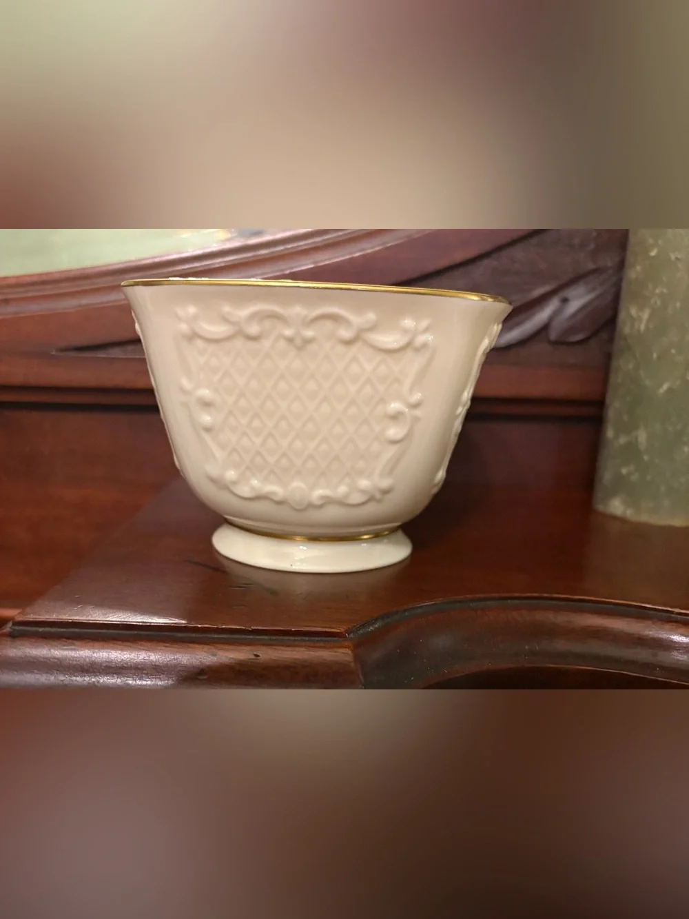 Lenox Canterbury Collection White Porcelain snack bowl with Laurel Stamp